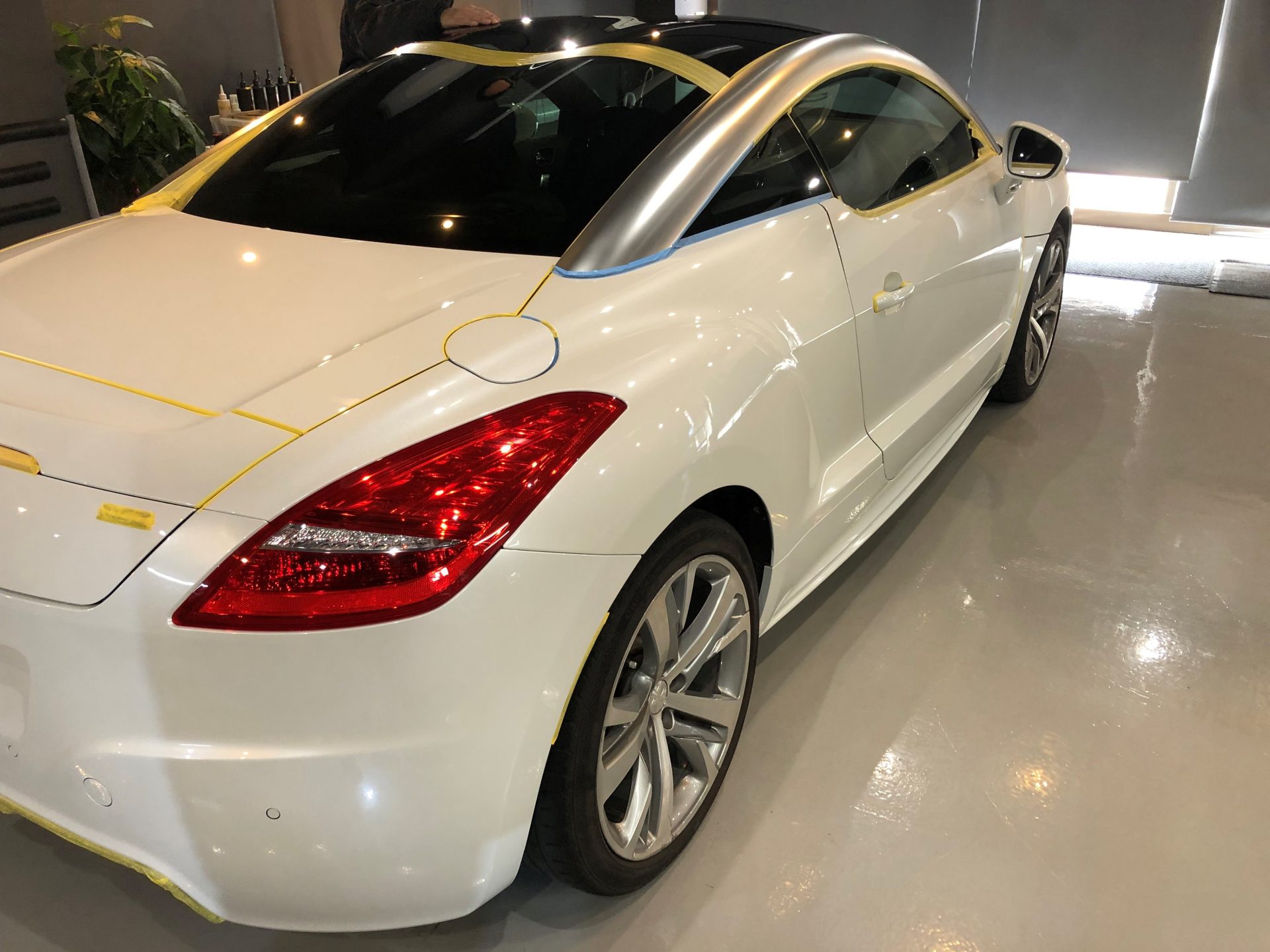 プジョー RCZ 磨き　研磨　マスキング